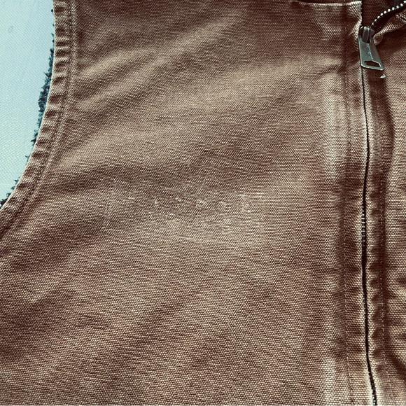 Carhartt V33 Sandstone Sherpa-Lined Mock-Neck Vest Sz M Brown - Picture 9 of 9